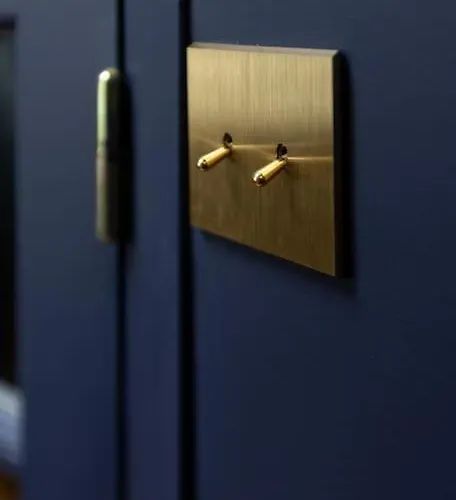 Midnight - Marais Apartment