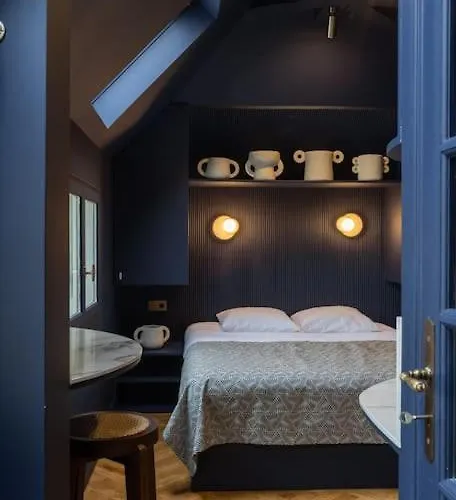 Midnight - Marais Paris