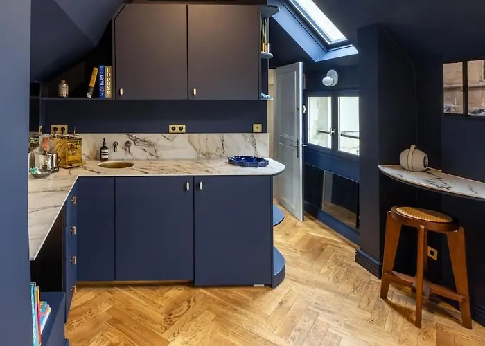 Midnight - Marais * Paris